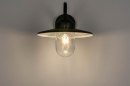 Foto 30904-3: Nostalgische buitenlamp in een moderne uitvoering, voorzien van een LED-lamp met schemerschakelaar.