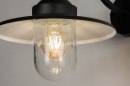 Foto 30904-5: Nostalgische buitenlamp in een moderne uitvoering, voorzien van een LED-lamp met schemerschakelaar.