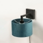 Foto 30935-12: Zwarte wandlamp met Petrol blauwe kap, geschikt voor led verlichting.