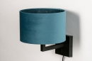 Foto 30935-5: Zwarte wandlamp met Petrol blauwe kap, geschikt voor led verlichting.