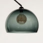 Foto 30950-22: Moderne Bogenlampe aus Metall in trendigem Mattschwarz und einem Kunststoffschirm wie Rauchglas, für LED geeignet.