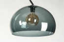 Foto 30950-30: Moderne Bogenlampe aus Metall in trendigem Mattschwarz und einem Kunststoffschirm wie Rauchglas, für LED geeignet.
