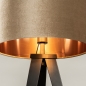 Foto 30962-8 detailfoto: Sfeervolle vloerlamp / Tripod lamp in een trendy kleurencombinatie; mat zwart - taupe - champagne / koper, geschikt voor led verlichting.