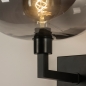 Foto 31017-25 detailfoto: Moderne zwarte wandlamp voorzien van een rookglazen kap, geschikt voor led verlichting.