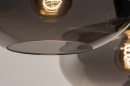 Foto 31041-11 detailfoto: Retro hanglamp voorzien van drie glazen kappen in rookglas, geschikt voor vervangbaar led. 