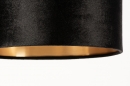 Foto 31077-4: Schwarze Tischleuchte in elegantem Design mit luxuriösem Lampenschirm aus Samt