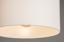 Foto 31089-7 detailfoto: Strakke staande schemerlamp met mooie witte lampenkap van stof 
