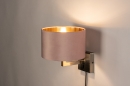 Foto 31106-3: Moderne wandlamp in staal voorzien van roze stoffen kap, geschikt voor led verlichting.
