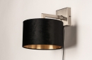 Foto 31109-13: Moderne wandlamp in staal voorzien van een zwarte, stoffen kap.