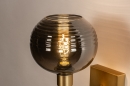 Foto 31110-8: Nachttischlampe in Messing mit Rauchglaskugel 
