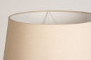 Foto 31125-22: Blankhouten vloerlamp Tripod met beige kap
