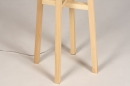 Foto 31125-26: Blankhouten vloerlamp Tripod met beige kap