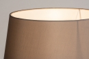 Foto 31128-7 detailfoto: Blankhouten vloerlamp Tripod met grijze stoffen kap