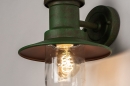Foto 31151-8: Nostalgische Wandlampe / Außenlampe / Fischerlampe in grüner Farbe, ausgestattet mit einem LED-Leuchtmittel und einem Dämmerungssensor