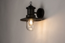 Foto 31152-2: Nostalgische wandlamp / buitenlamp / visserslamp uitgevoerd in zwart, voorzien van een LED-lamp en schemerschakelaar.