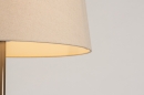 Foto 31184-7 detailfoto: Staande schemerlamp met beige lampenkap