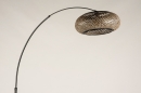 Foto 31211-5: Schwarze Bogenleuchte mit Bambus-Lampenschirm