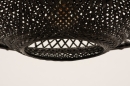 Foto 31219-8 detailfoto: Zwarte rotan hanglamp met lang zwart snoer