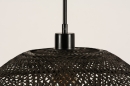 Foto 31219-9 detailfoto: Zwarte rotan hanglamp met lang zwart snoer