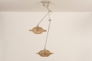 Foto 31238-5 schuinaanzicht: Beige verstelbare hanglamp met twee rotan kappen