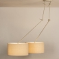 Foto 31257-4: Knikarm hanglamp met twee verstelbare armen en twee beige linnen kappen