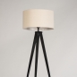 Foto 31259-5 vooraanzicht: Zwarte staande lamp met beige lampenkap van linnen