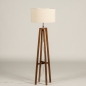 Foto 31261-6 schuinaanzicht: Landelijke vloerlamp van hout met beige linnen lampenkap