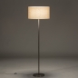 Foto 31268-3 schuinaanzicht: Vloerlamp met beige linnen lampenkap