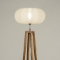Foto 31280-18: Houten staande lamp met beige ronde lampenkap