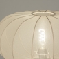 Foto 31280-21: Houten staande lamp met beige ronde lampenkap