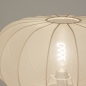Foto 31280-8 detailfoto: Houten staande lamp met beige ronde lampenkap