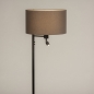 Foto 31318-5 schuinaanzicht: Zwarte staande schemerlamp met grijze kap van stof en extra leeslamp