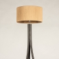 Foto 31330-6: Zwarte driepoot vloerlamp van hout met draad kap van gevlochten touw in jute kleur
