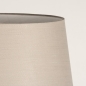 Foto 31344-9 detailfoto: Staande houten vloerlamp in walnoot bruin met taupe kap 