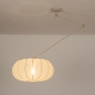 Foto 31356-2 schuinaanzicht: Beige knikarm lamp voor aan het plafond met lampion kap in japandi stijl 