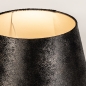 Foto 31383-6 detailfoto: Grote vaaslamp met voet van rookglas en luxe zwarte kap met gouden binnenkant