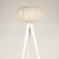 Foto 31393-7 vooraanzicht: Witt driepoot vloerlamp met beige lampion kap 
