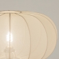 Foto 31407-7 detailfoto: Driepoot vloerlamp van hout in walnoot kleur met een beige lampion kap 