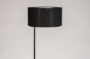 Foto 31408-5: Schwarze minimalistische Stehlampe mit luxuriösem schwarzem Lampenschirm