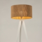 Foto 31423-6 vooraanzicht: Witte driepoot vloerlamp met paper thread lampenkap