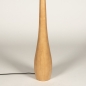 Foto 31431-12: Große, kegelförmige Stehlampe aus Holz mit hohem, schmalem Stoffschirm in cremefarbener Farbe im Japandi-Stil