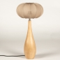 Foto 31435-6: Große kegelförmige Holztischlampe mit taupefarbenem Stoffschirm im Japandi-Stil