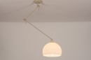 Foto 31440-2 schuinaanzicht: Verstelbare XL hanglamp met knikarm met retro witte bol