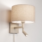 Foto 31447-3 zijaanzicht: Beige bedlamp met leeslamp en beige linnen kap