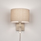 Foto 31447-4 vooraanzicht: Beige bedlamp met leeslamp en beige linnen kap