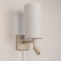 Foto 31449-1 niet_in_feed: Beige bedlamp met hoge koker kap in het wit en extra led leeslamp 