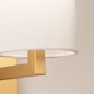 Foto 31450-5: Gouden wandlamp met schakelaar en hoge kap van stof in het wit E27 