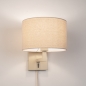 Foto 31452-2: Beige Wandleuchte mit beigem runden Leinenschirm mit Kabel und Stecker
