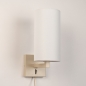 Foto 31454-3 niet_in_feed: Beige wandlamp met hoge witte koker kap en snoer en stekker 