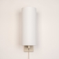 Foto 31455-5: Große beige Wandleuchte mit weißem Röhrenschirm XL und Kabel und Stecker